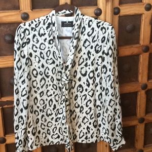 Dana Buchman silk, long sleeve blouse